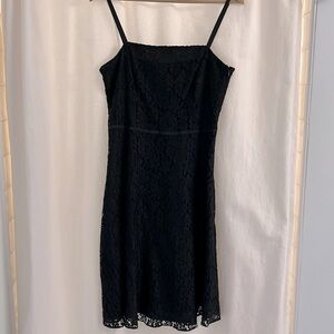 Ann Taylor size 8 P black semi formal lace dress